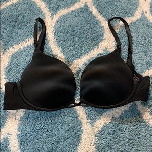 VICTORIA SECRET BOMBSHELL PUSH UP BRA